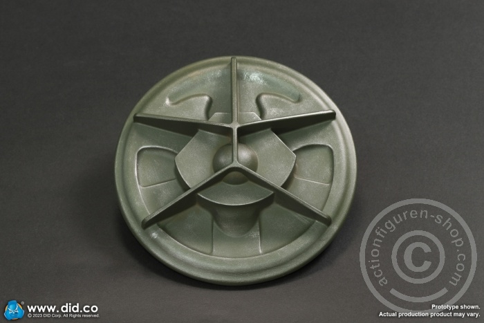 German 12cm Granatwerfer 42 mortar (green) - WW II German 12cm Granatwerfer 42 mortar (green) - WW II