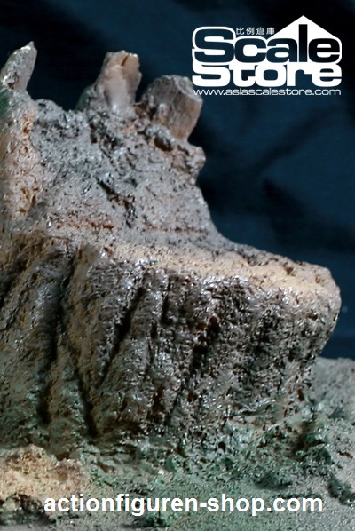 ASS002-08 Baumstumpf Diorama
