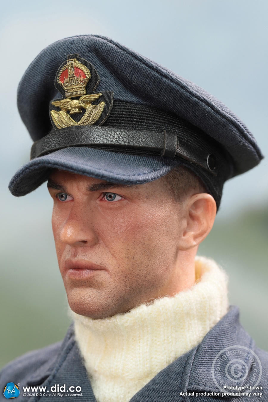 Tom - WWII British Pilot Squadron Leader - in 1/6 scale Tom - WWII British Pilot Squadron Leader - in 1/6 scale