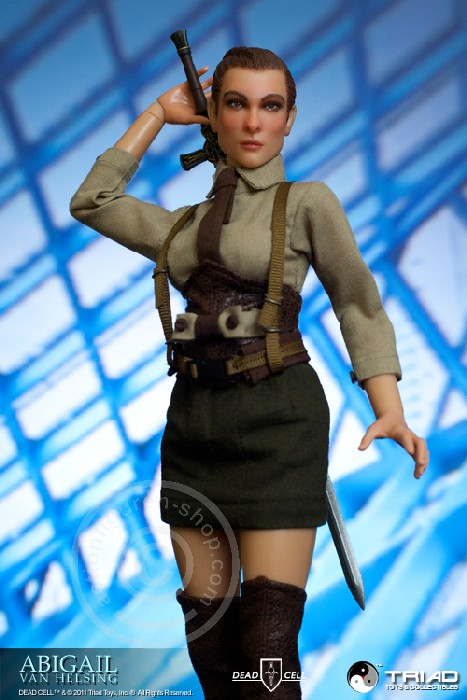 DC004-08 Abigail van Helsing - Dead Cell