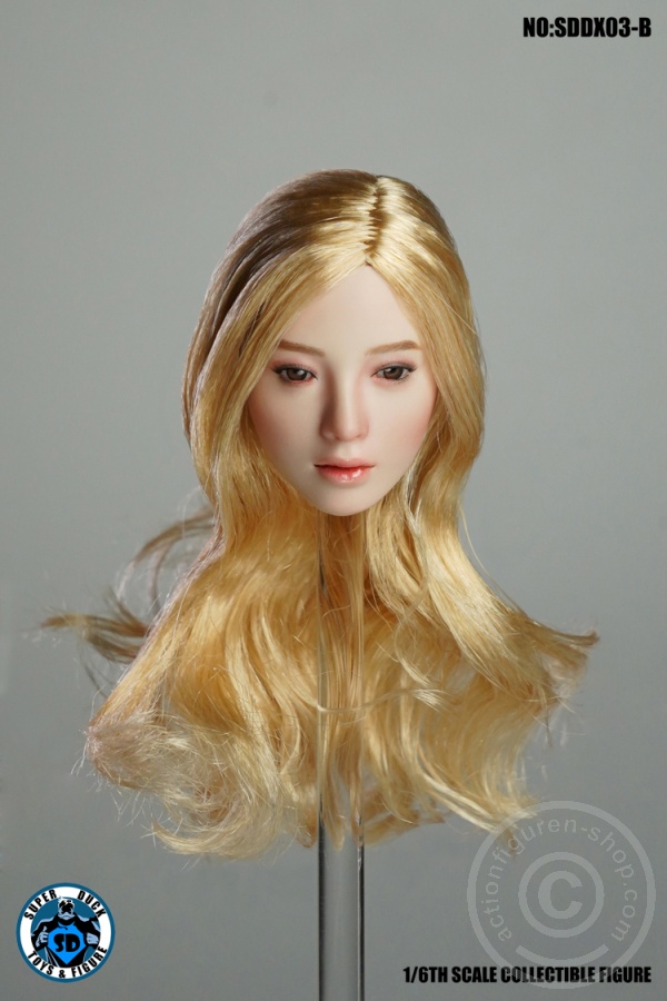 Female Character Kopf w/ movable Eyes