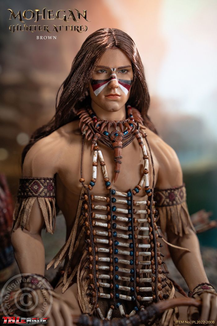 Mohegan (hunter attire) - Brown Mohegan (hunter attire) - Brown
