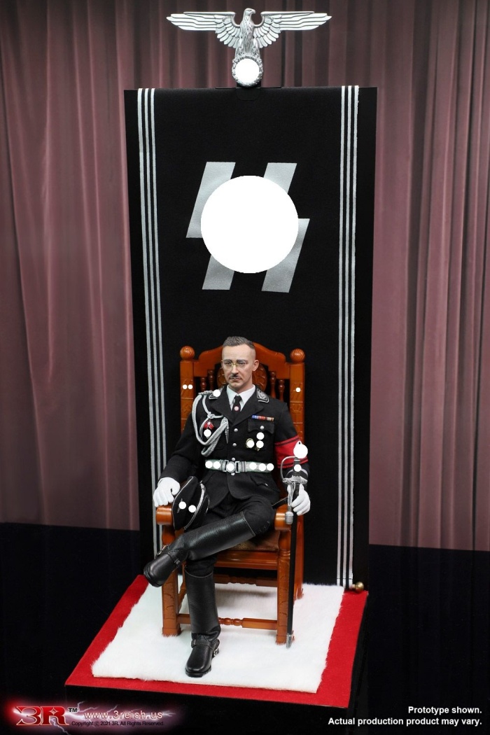HL648-06 WWII - German Chair Diorama