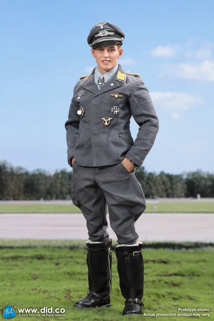Erich Hartmann - WWII German Luftwaffe Ace Pilot - in 1/6 scale Erich Hartmann - WWII German Luftwaffe Ace Pilot - in 1/6 scale