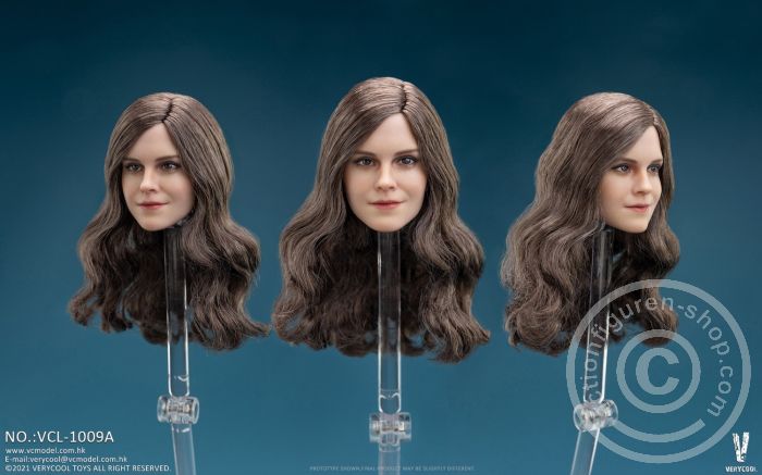 Emma - Brown curly Hair