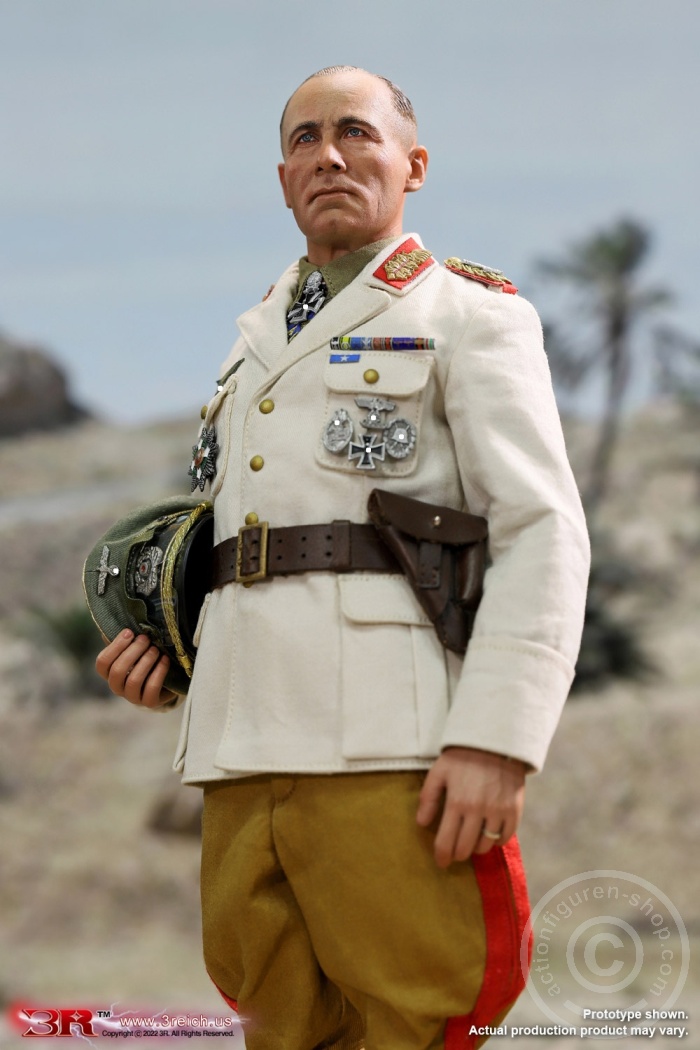 Erwin Rommel - The Desert Fox - Field Marshal of DAK - damaged Box Erwin Rommel - The Desert Fox - Field Marshal of DAK - damaged Box