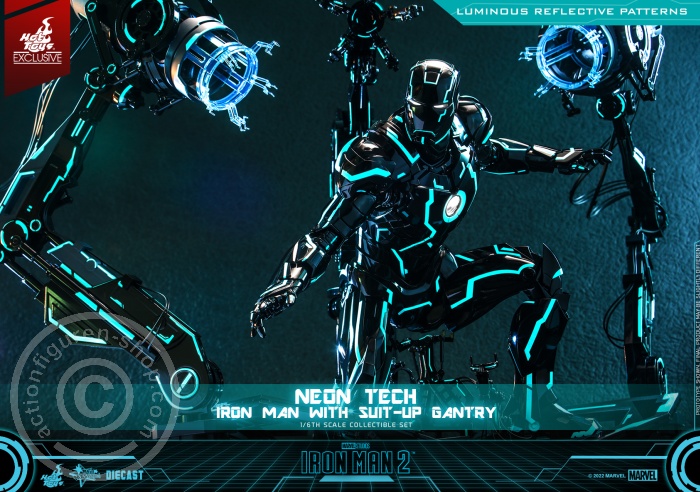 Iron Man 2 - Neon Tech Iron Man with Suit – Up Gantry Hot Toys Exclusive - MMS672D50 Iron Man 2 - Neon Tech Iron Man with Suit – Up Gantry Hot Toys Exclusive - MMS672D50