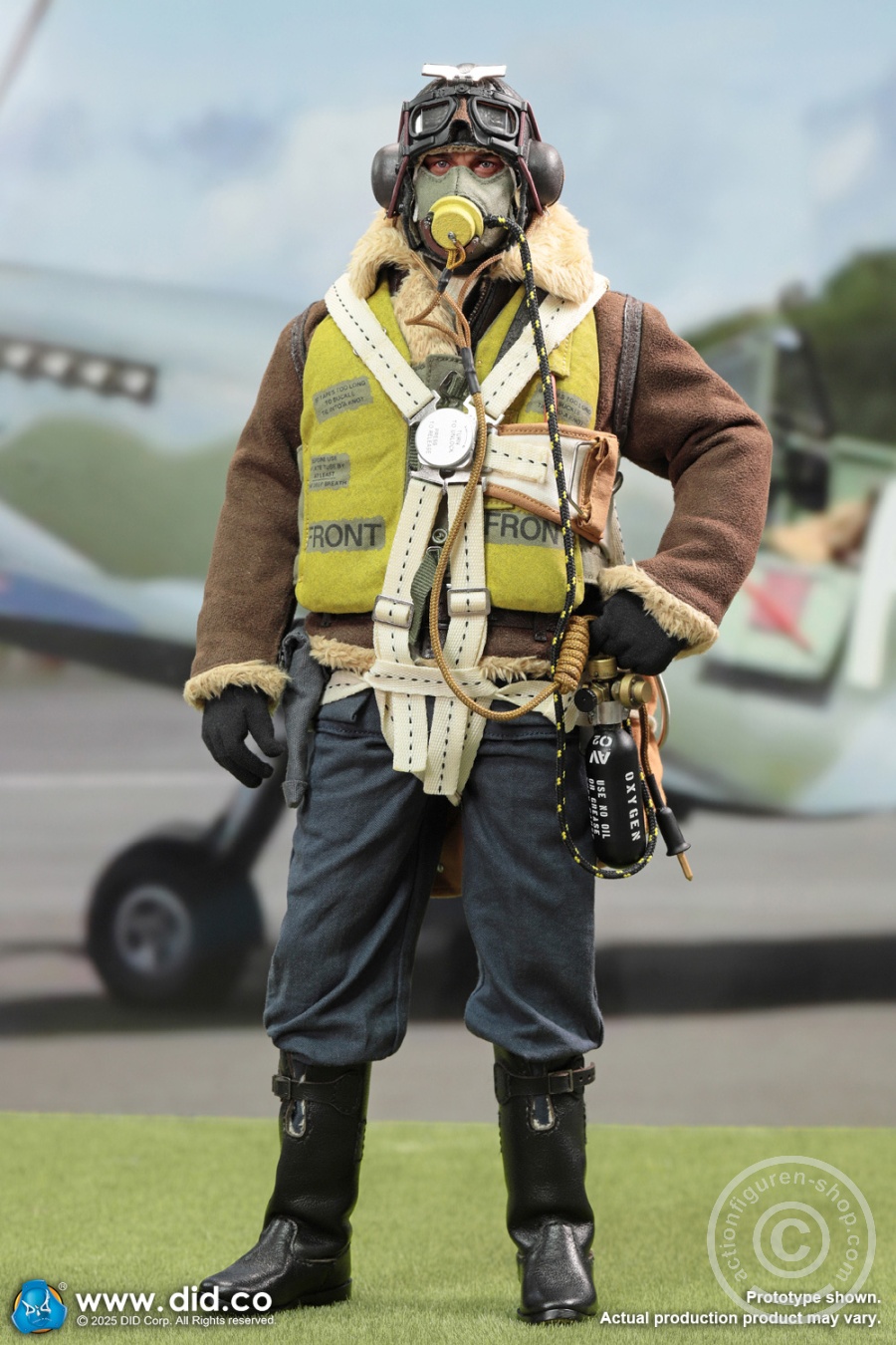 Tom - WWII British Pilot Squadron Leader - in 1/6 scale Tom - WWII British Pilot Squadron Leader - in 1/6 scale