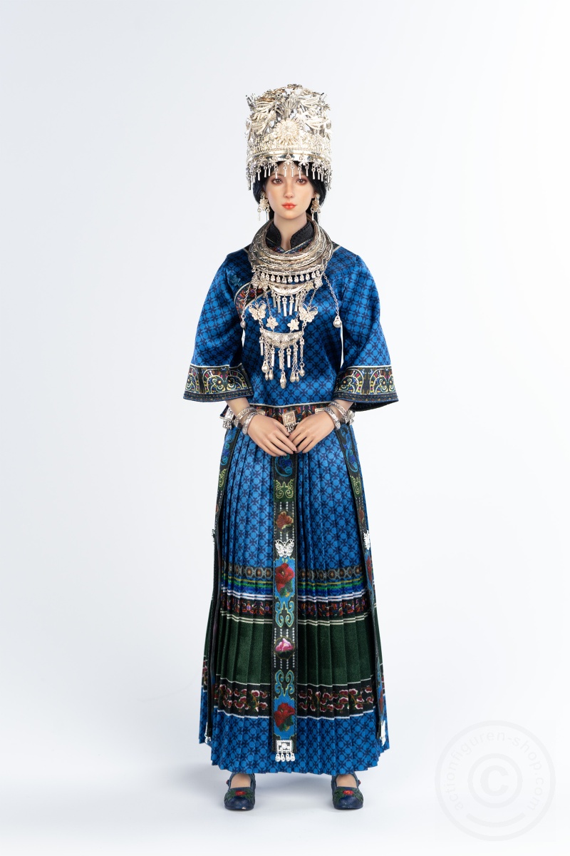 The Miao of China's 56 Ethnic Groups-Blue - in 1/6 Scale