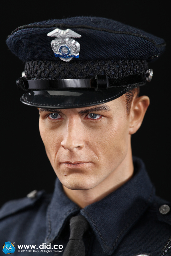 MA1009-29 LAPD Patrol - Officer Austin