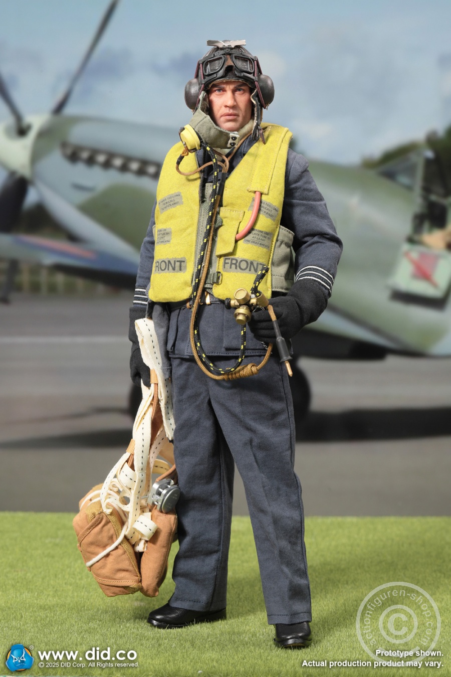 Tom - WWII British Pilot Squadron Leader - in 1/6 scale Tom - WWII British Pilot Squadron Leader - in 1/6 scale