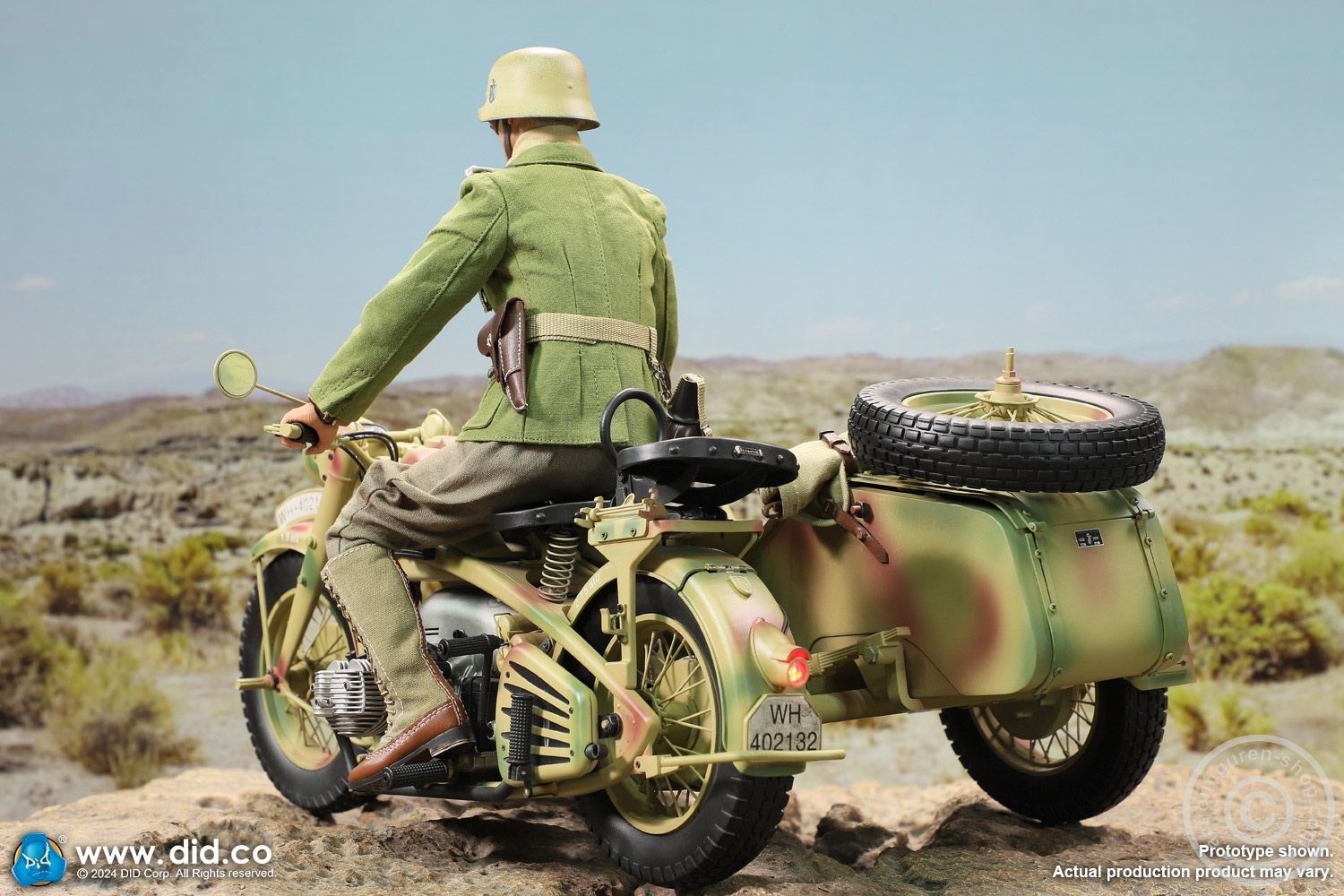 German Zündapp KS 750 Motorcycle with sidecar (Camo) - in 1/6 scale