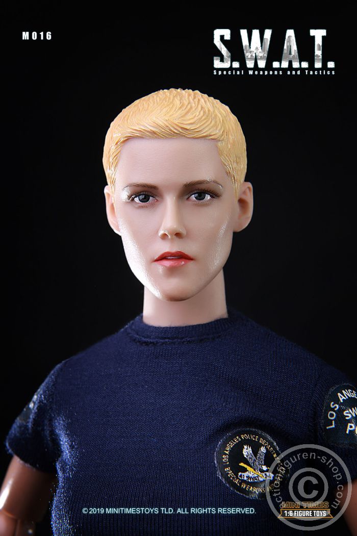 MT-M016-19fogpn35ohUdIj SWAT - Female LAPD Officer