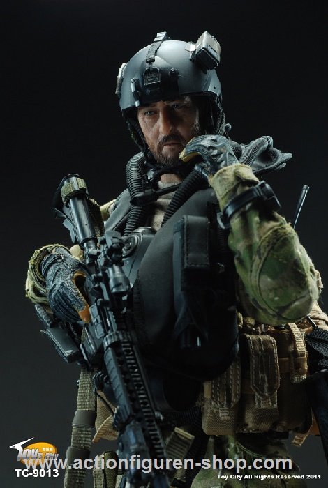 TTL9013-04 Navy SEAL Recon Diver