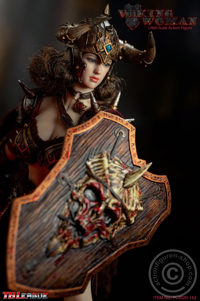PL2020162-05 Viking Woman
