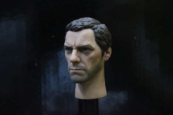 hphd075-02_p2xHvHmucoLzDKb Hugh Laurie - Head + Body