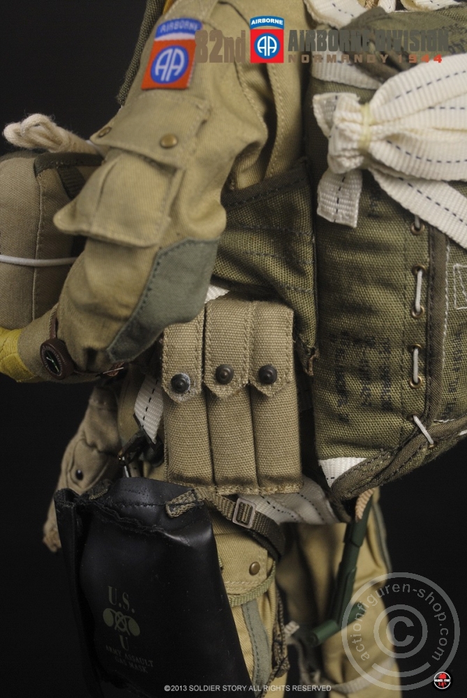 SSt077-33 82nd Airborne Division - Normandy 1944