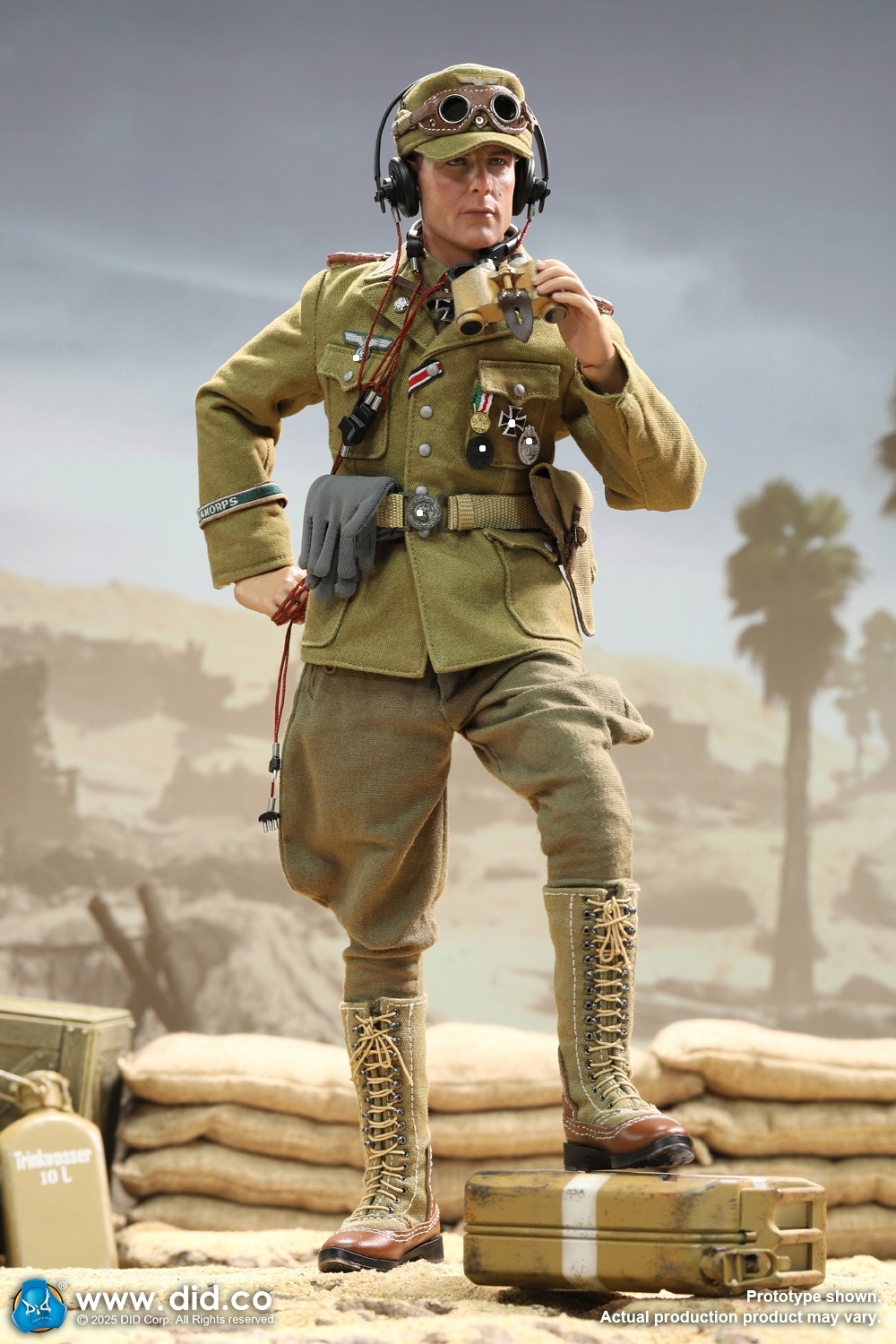 Ishaan & Panzer Commander - Stauffenberg - WWII German Africa Corps Supply Duty - in 1/6 scale Ishaan & Panzer Commander - Stauffenberg - WWII German Africa Corps Supply Duty - in 1/6 scale
