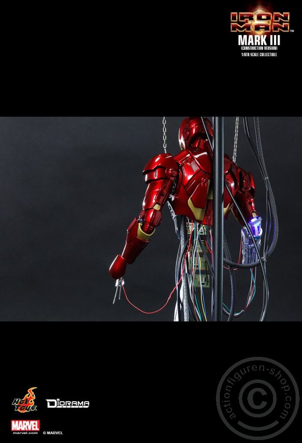 176123-06 Iron Man - Mark III Construction Version - DS003