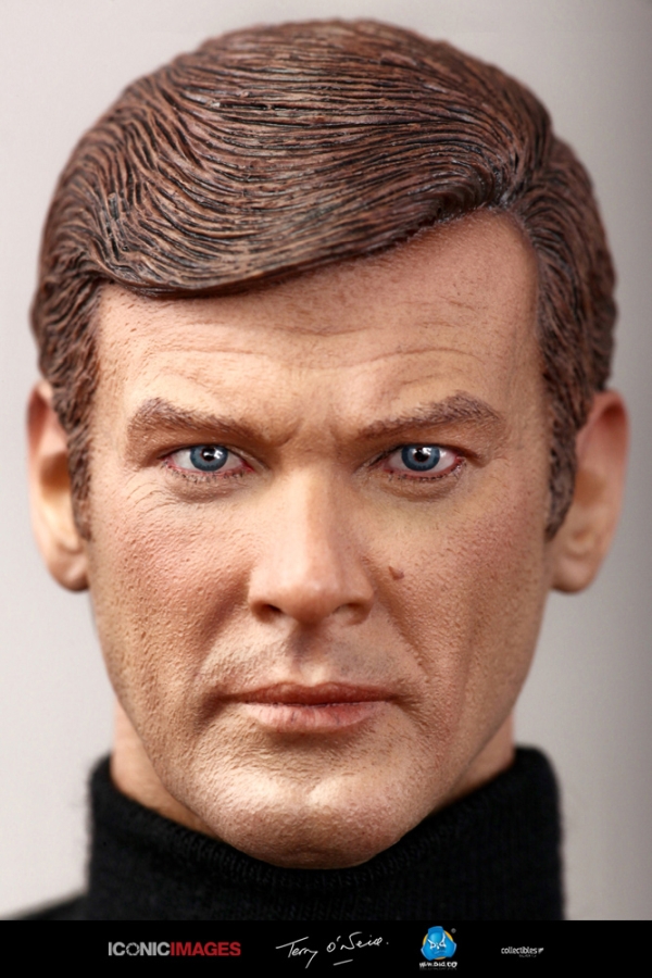 Roger Moore - 007