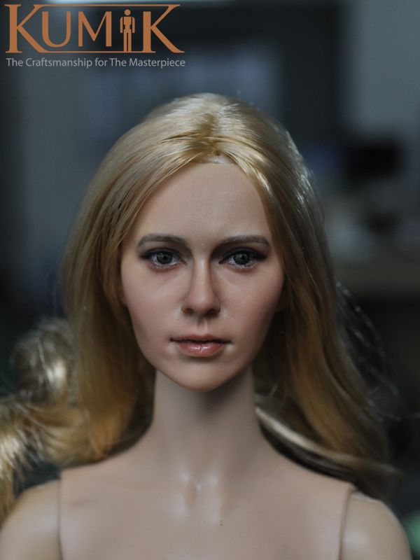 Daenerys - Weiblicher Kopf - blonde Haare