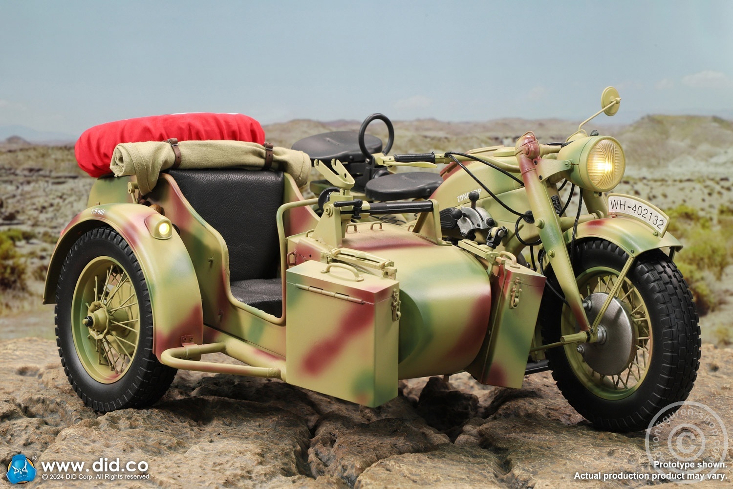 German Zündapp KS 750 Motorcycle with sidecar (Camo) - in 1/6 scale