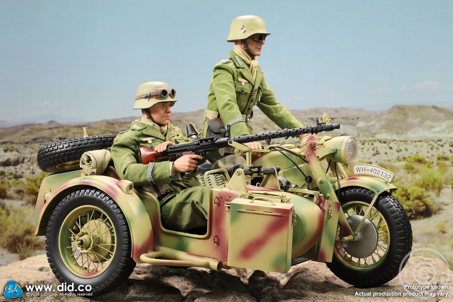 German Zündapp KS 750 Motorcycle with sidecar (Camo) - in 1/6 scale