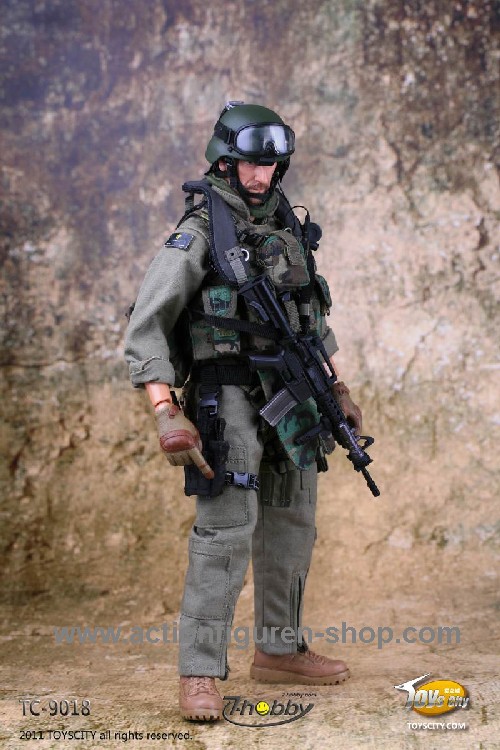 TTL9018-07 US Navy Corpsman - Joint Operation