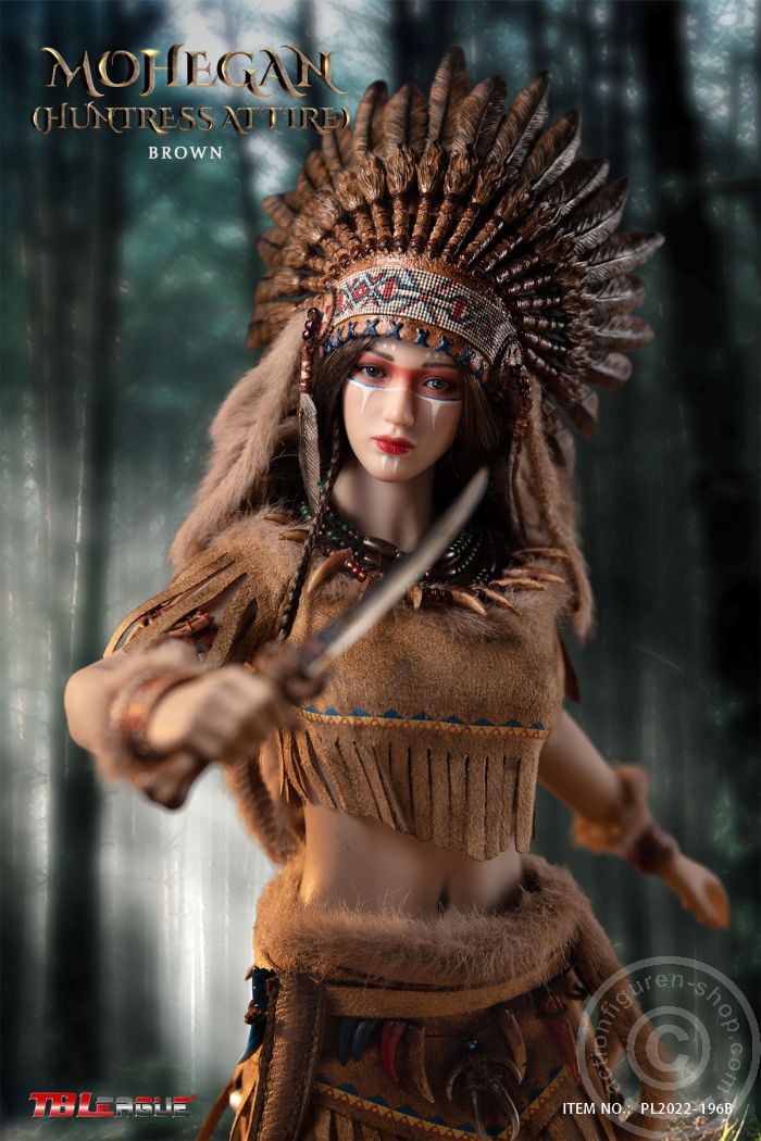 Mohegan (huntress attire) - Brown Mohegan (huntress attire) - Brown