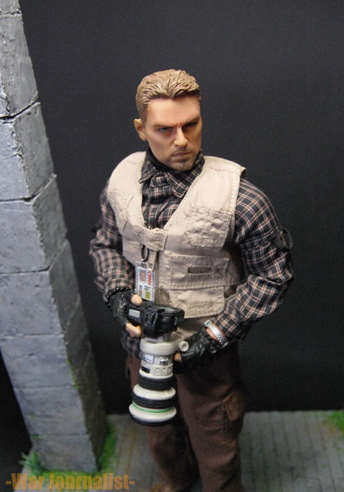 WAR-5 War Journalist