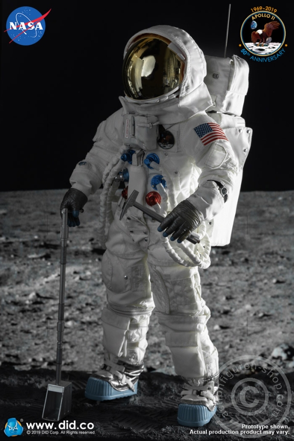 NA001-09FrprR6G6dxkTL Neil Armstrong - Apollo 11 - Commander