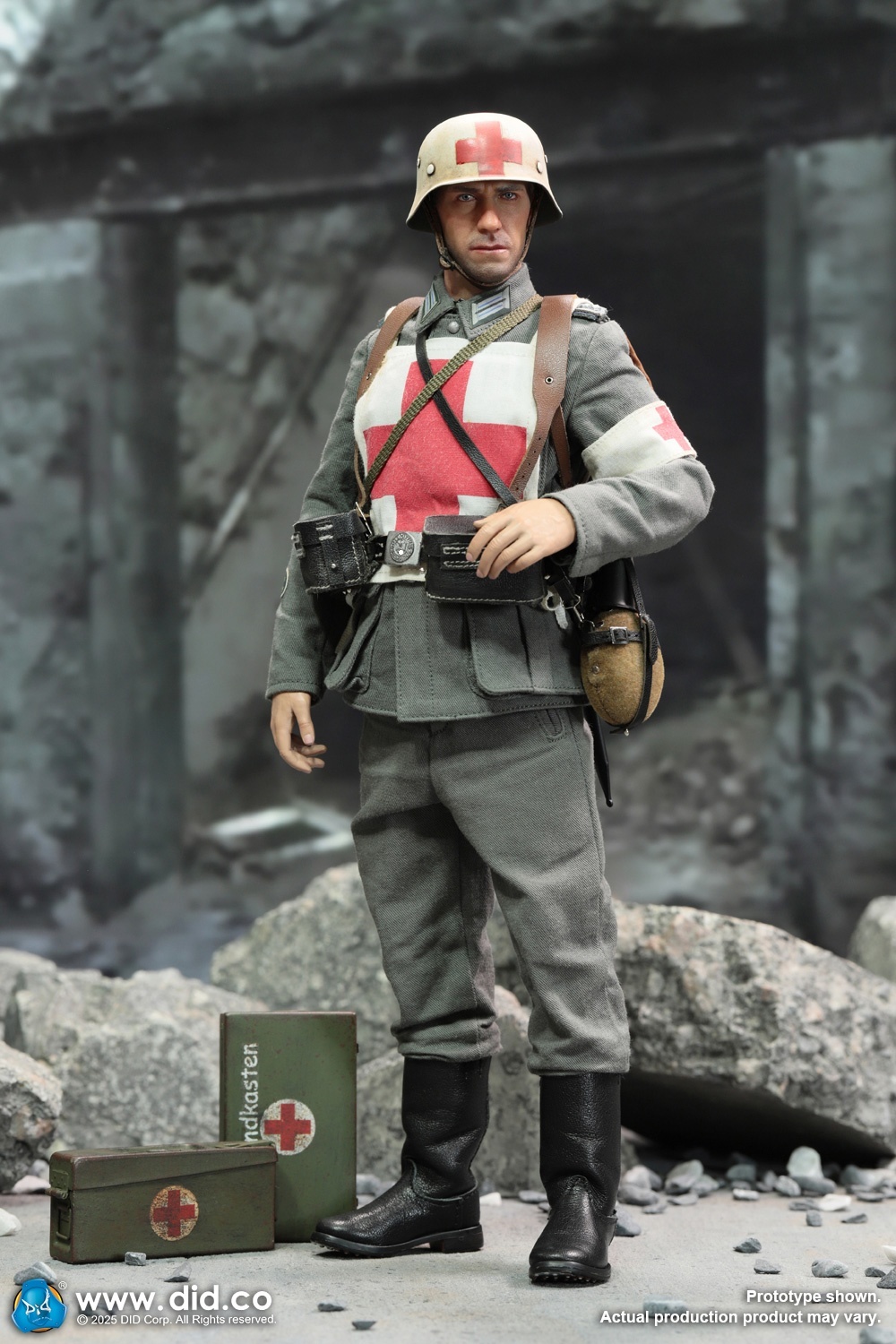 German WH Medic Officer - Unterarzt Gröger - in 1/6 scale German WH Medic Officer - Unterarzt Gröger - in 1/6 scale