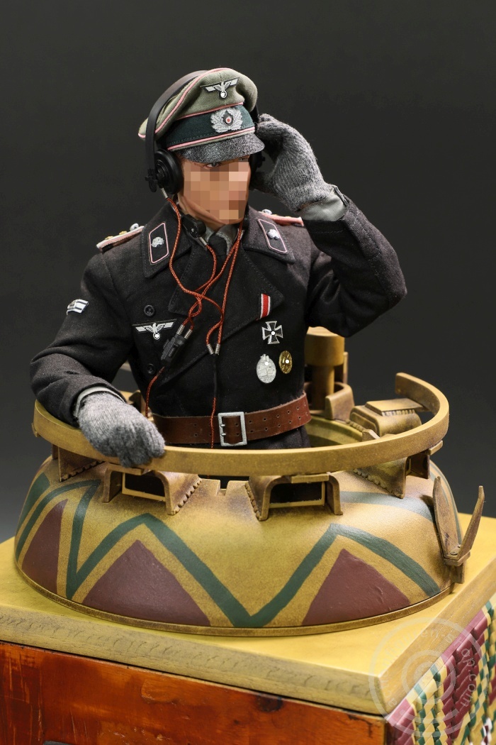 Panther G Tank Diorama (Cupola) - WWII German Panzer - sand