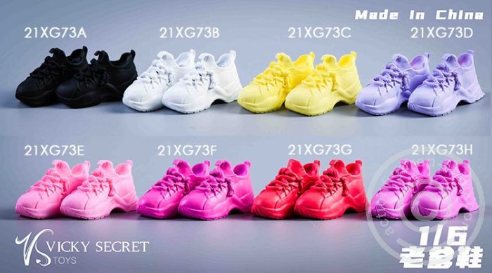 Female Sport Sneakers - red