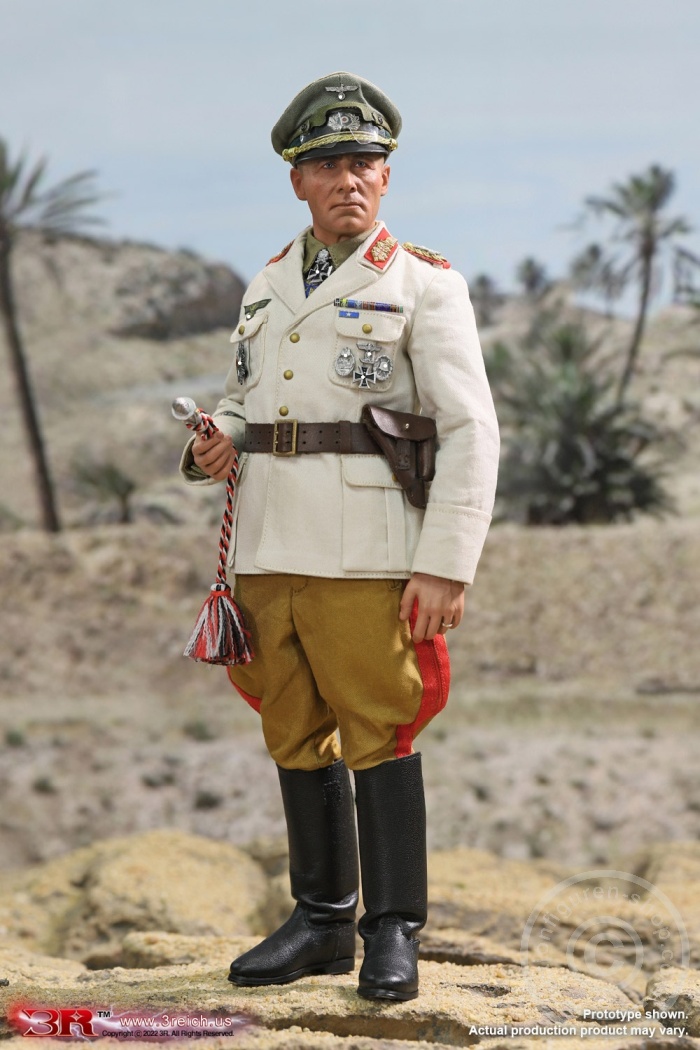 Erwin Rommel - The Desert Fox - Field Marshal of DAK - damaged Box Erwin Rommel - The Desert Fox - Field Marshal of DAK - damaged Box