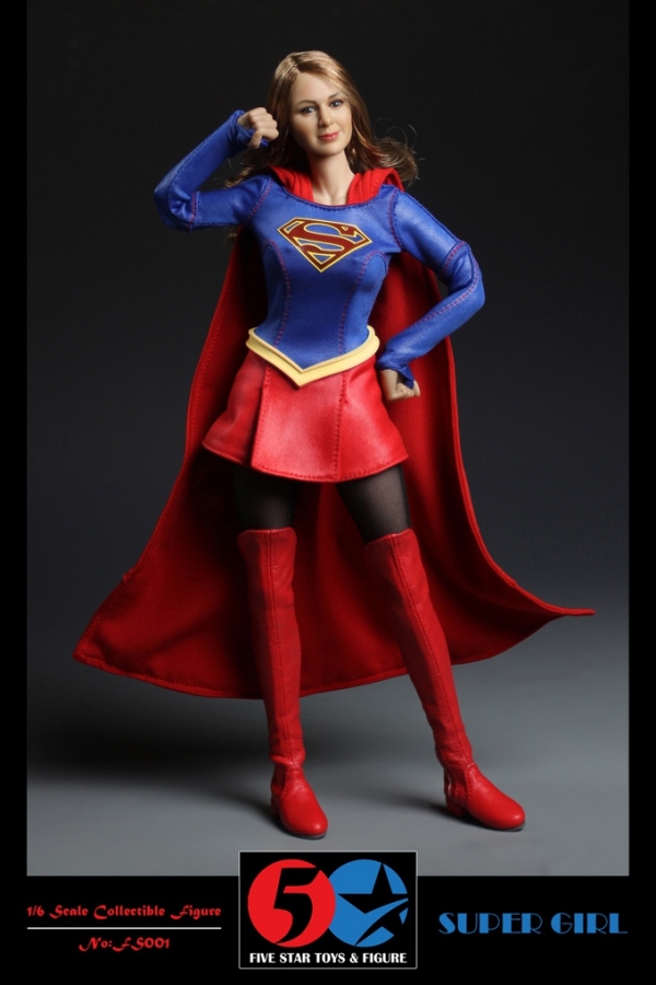 Super Girl - Full Figure Set