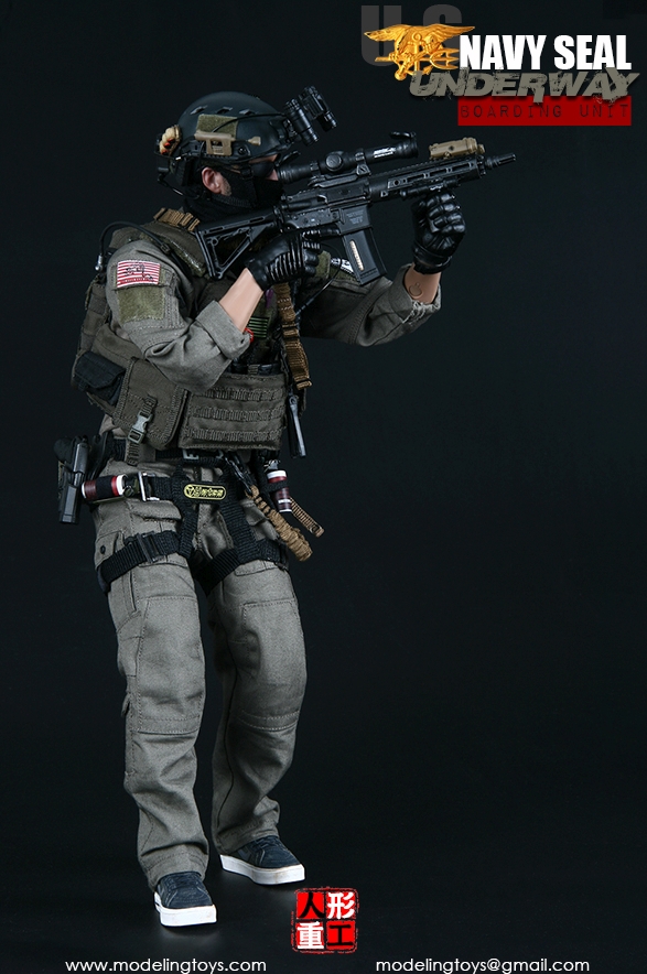 BBT-S9003-04k2EAFQVWJJVix US Navy SEAL Underway - Boarding Unit