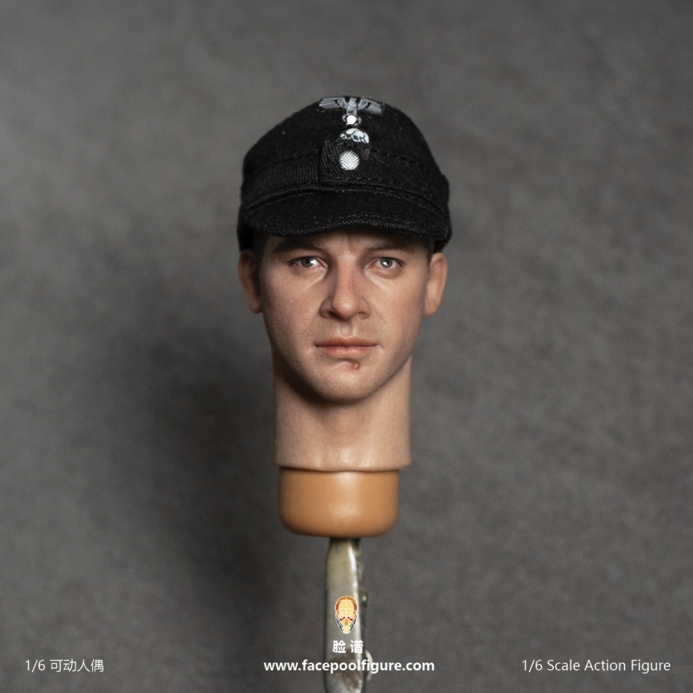 Ace Tank Commander Wittmann - Discover History Series - Normal Version - in 1/6 scale Ace Tank Commander Wittmann - Discover History Series - Normal Version - in 1/6 scale