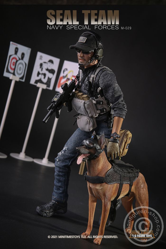 Seal Team - Navy Special Forces w/ Dog