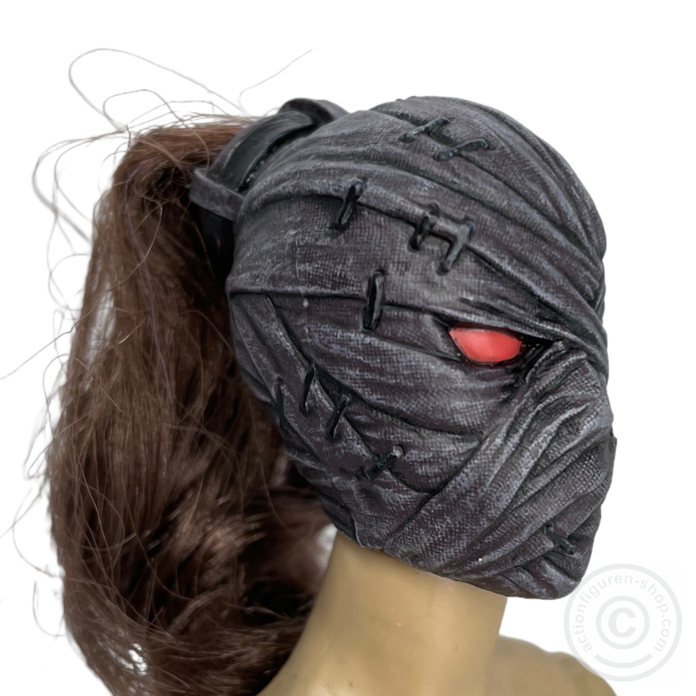 Female Head - bandaged - w/ real brown Hair braid