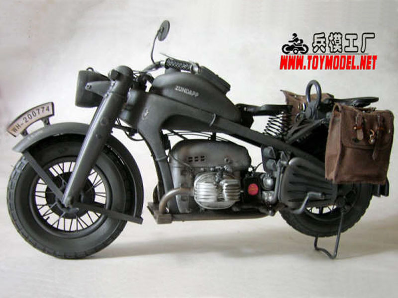 TM0001-04zbTe0T9pMBtjPw Zündapp KS750 Motorrad