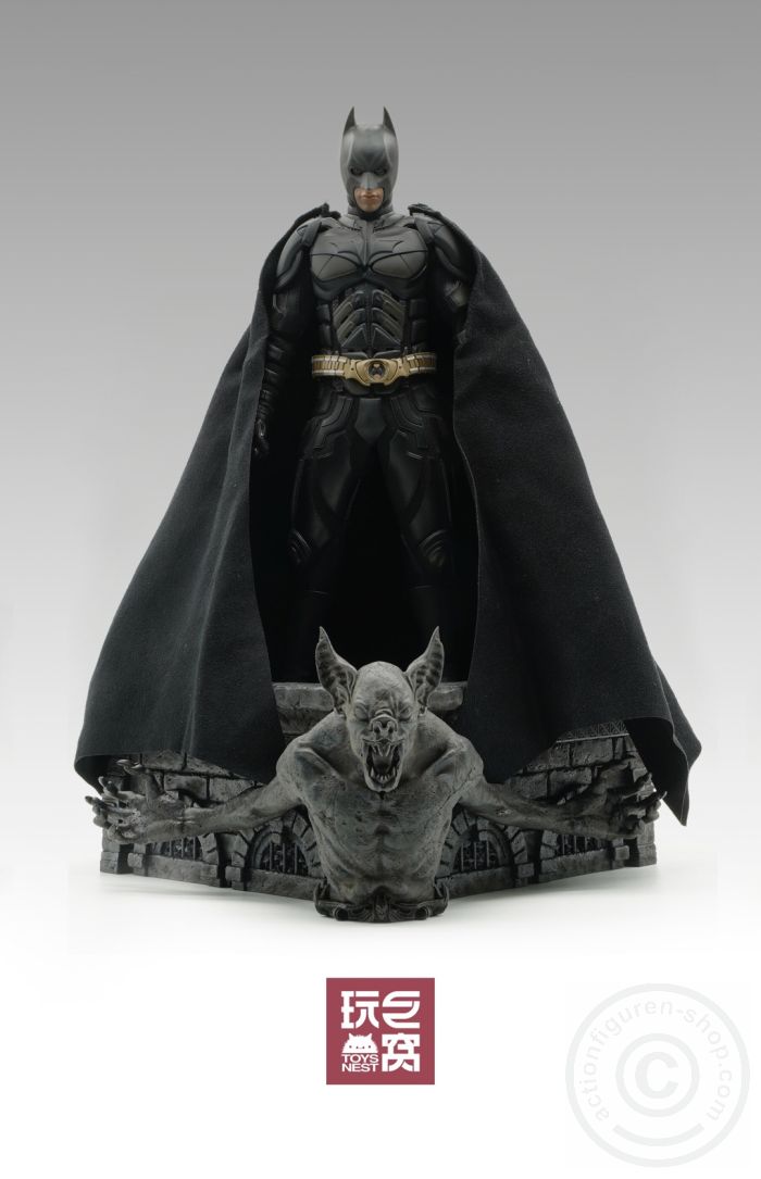 ToyN-001-06 City of Shadows - Vampire Diorama