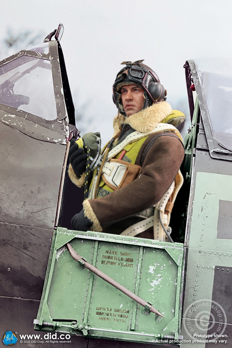 Tom - WWII British Pilot Squadron Leader - in 1/6 scale Tom - WWII British Pilot Squadron Leader - in 1/6 scale
