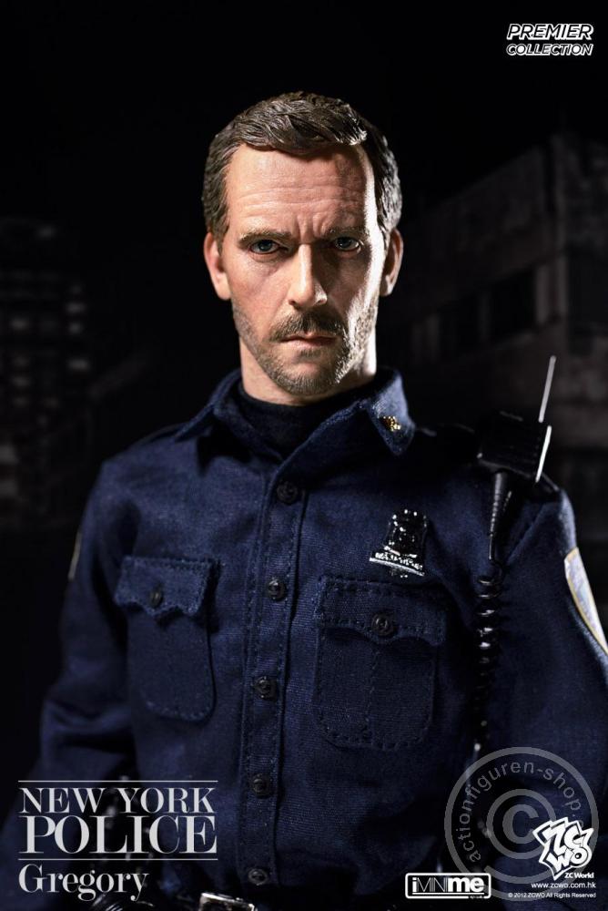 ZC096-09 NY Police Officer - Gregory