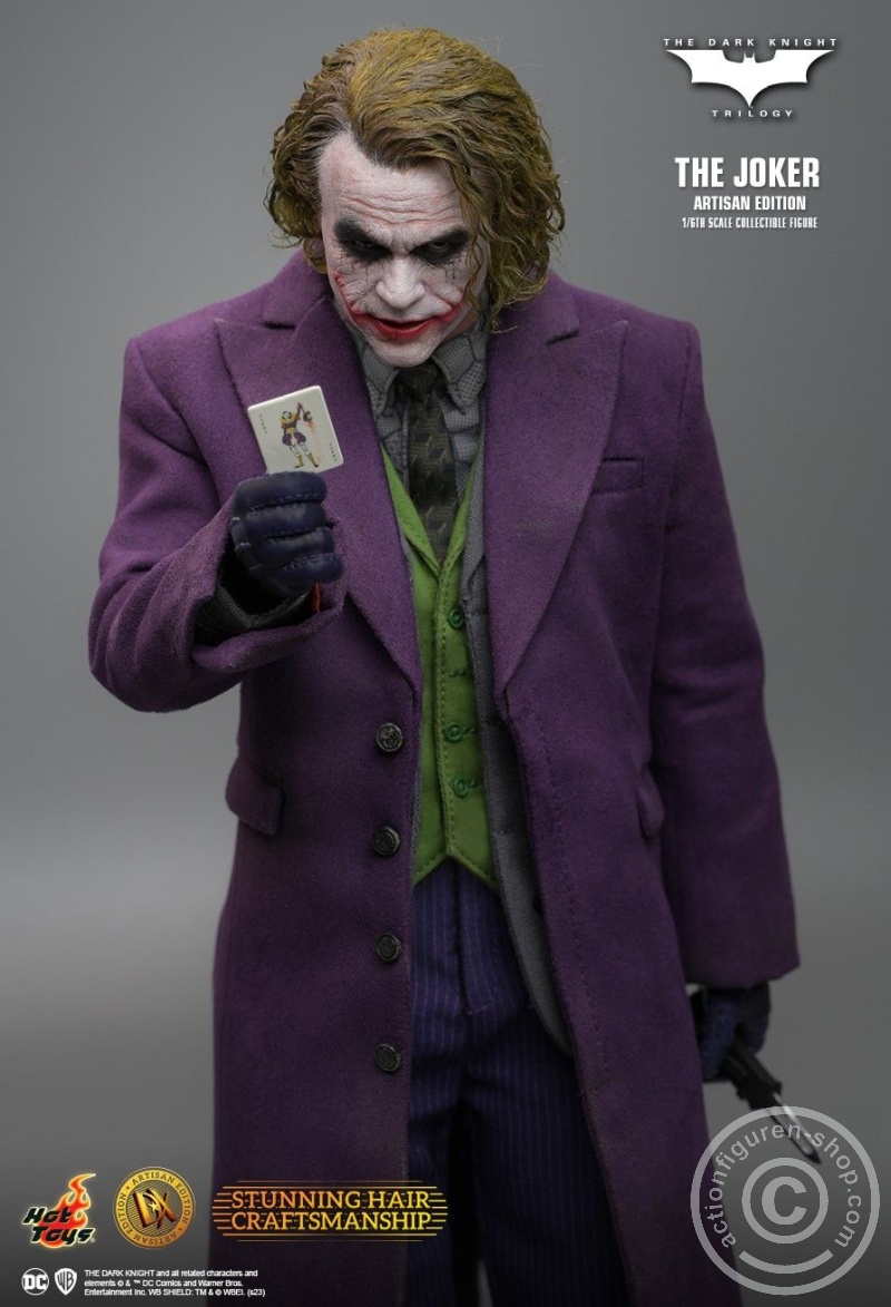 The Dark Knight Trilogy - The Joker - Artisan Edition - in 1/6th scale The Dark Knight Trilogy - The Joker - Artisan Edition - in 1/6th scale