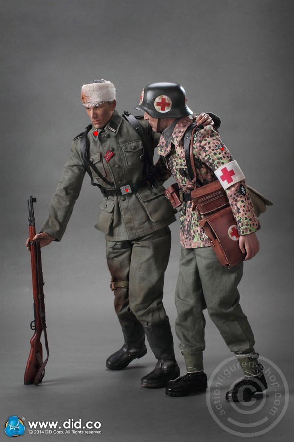 80100-56JaheG5U6lnXJI Waffen XX Stabsarzt - Peter