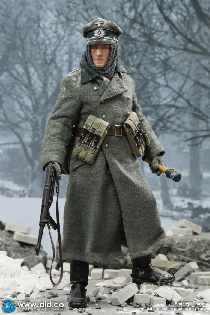 80159-06nVdH7X4vPowIa Winter - WWII German Wehrmacht Infantry Oberleutnant