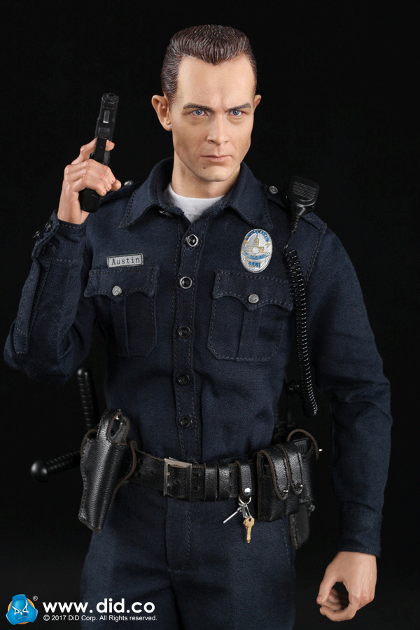 MA1009-22 LAPD Patrol - Officer Austin