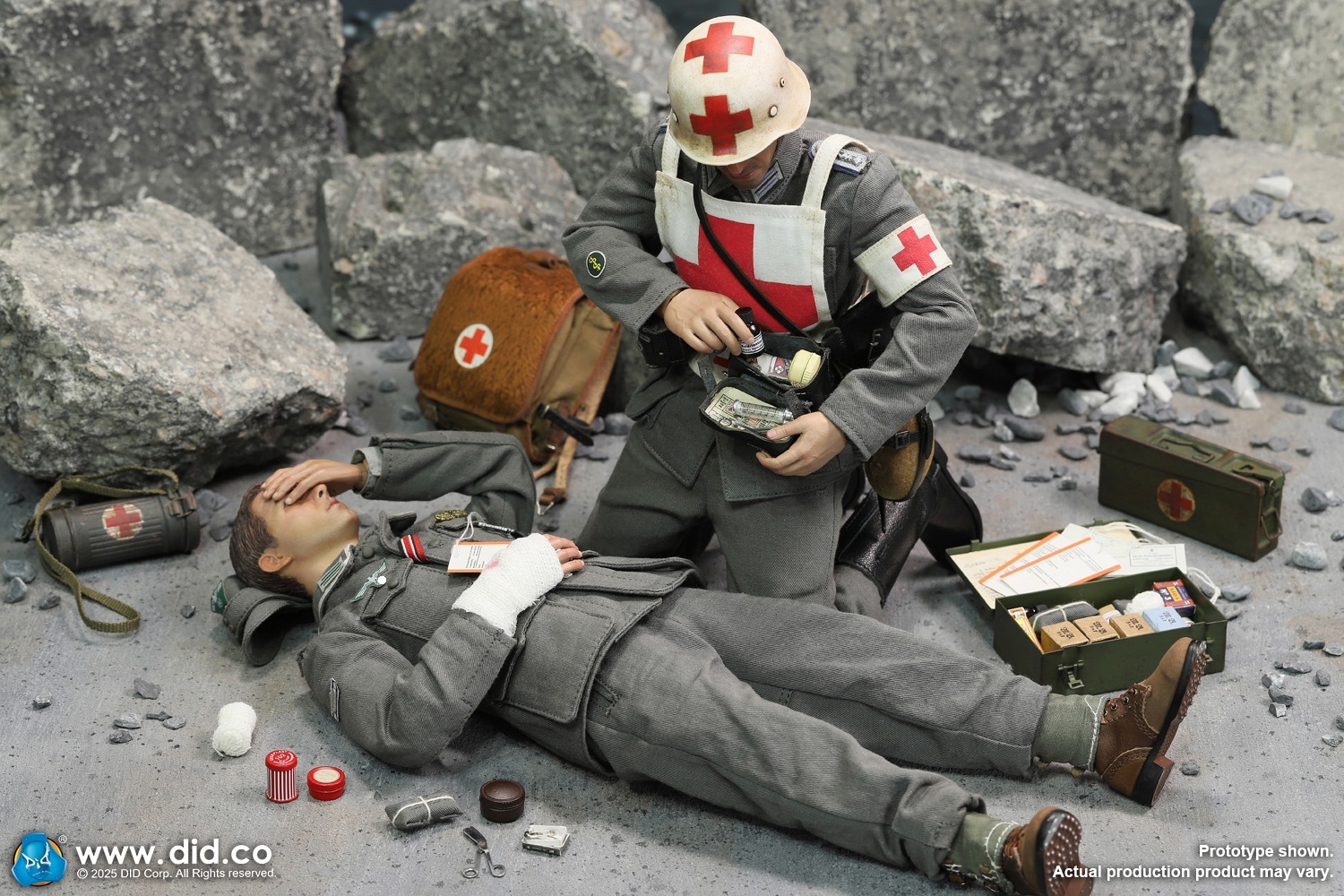 German WH Medic Officer - Unterarzt Gröger - in 1/6 scale German WH Medic Officer - Unterarzt Gröger - in 1/6 scale