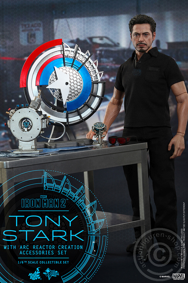 176307-01bXSaO5aQIzVcg Iron Man 2 - Tony Stark with Arc Reactor Creation Accessories